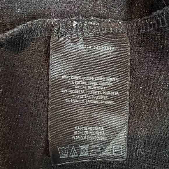 Ettitwe Anthropologie XS Black Vest
90s Work Fitted Collared Button Down - Picture 4 of 5